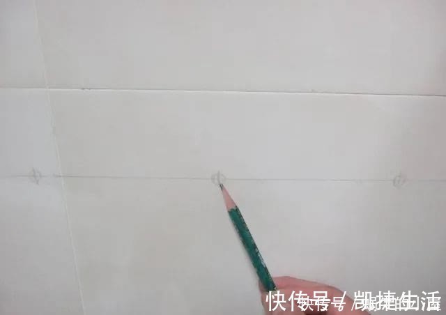 卫生间|原来卫生间瓷砖要这么钻才不会裂,怪不得我家瓷砖一钻就破裂!
