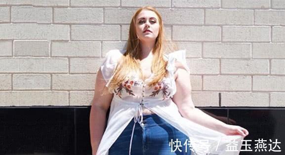 动作|180斤健身模特腿粗腰细，脂肪堆积恰到好处，她是如何做到的？