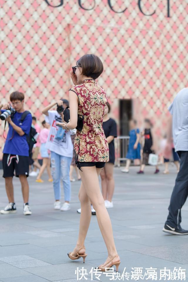 短款 时尚“短款”穿搭,蕴藏别样魅力,连阿姨也能轻松驾驭!