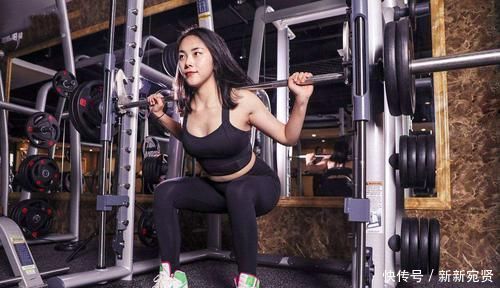 关节|健身期间无论男女，为什么建议你多做深蹲？练腿好处太多！