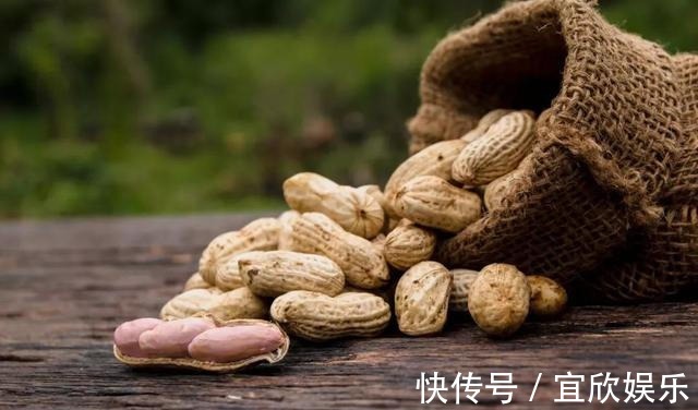 不良习惯|胃不好的人,尽量少喝粥!想养胃,这4种食物不妨多吃点,了解下