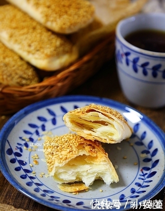 不用发面,在家做出层次分明、酥到掉渣的烧饼,学会可以开店