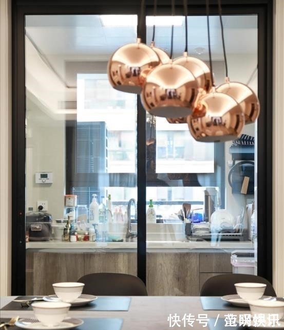 轻奢|115㎡美式轻奢住宅,沉稳华丽大气,还有这么大的衣帽间!