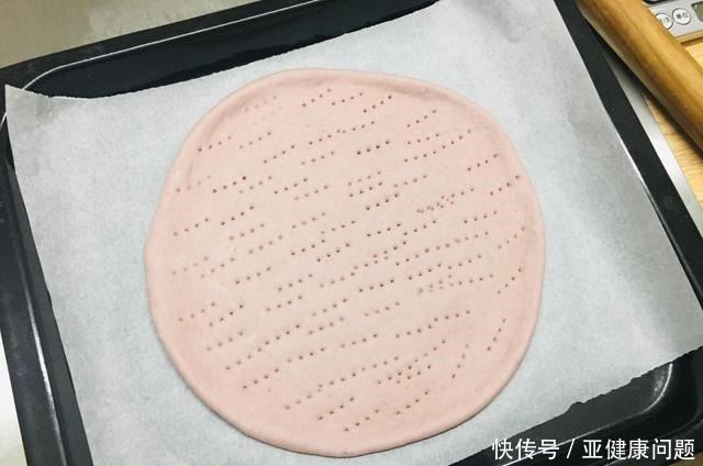 在家自制懒人版披萨,比面包好吃,做法还简单