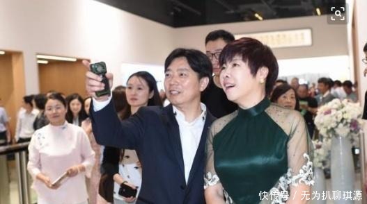 大师|从国学大师到万人唾弃,于丹被北大学子轰下台,背后是谁在操纵?