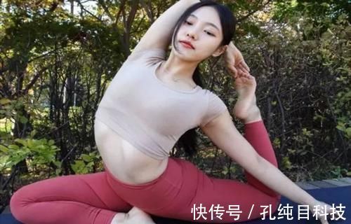 瑜伽|身体僵硬不宜练瑜伽勤练四招瑜伽体式,让你身姿轻如飞燕