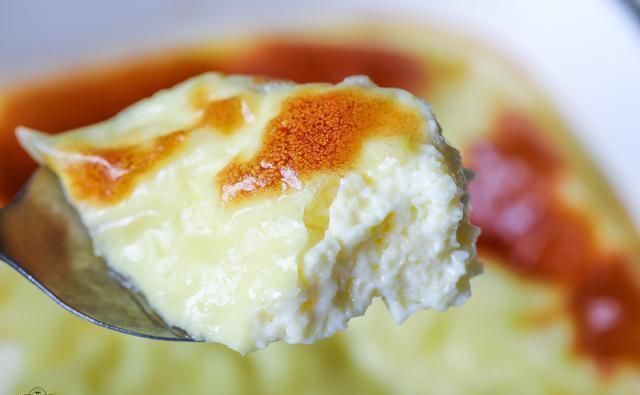 水蒸蛋|1瓶牛奶,2个鸡蛋,教你在家做布丁,简单0失败,比蛋挞还好吃