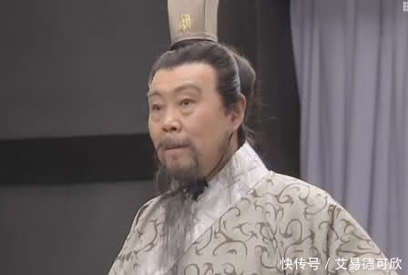 孔融以孝闻名,被曹操以不孝满门抄斩,7岁小女死前说出千古名句