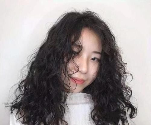 波波头 女发别乱剪，这才是当下最火发型17款，修饰头型还洋气