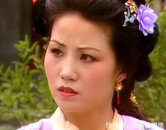 赵姨娘|说红楼:赵姨娘一出场,鸡飞狗跳!这个泼妇可恨又可怜