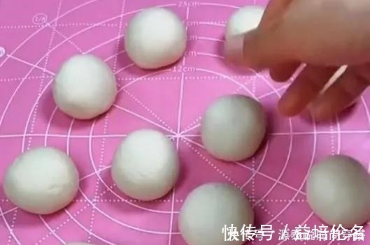 孩子|家常小糖饼,省时省力,凉了也不硬,不控制点,孩子能吃10个!