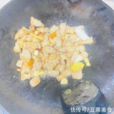 豆瓣酱|营养美味两手抓，家常红烧肉是你的不二之选