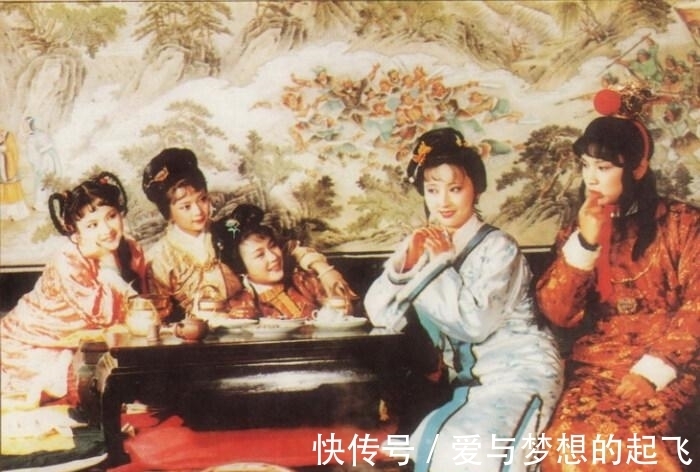 宝玉$贾母一堂人情世故课,不中听,但玲珑剔透的黛玉瞬间领悟了