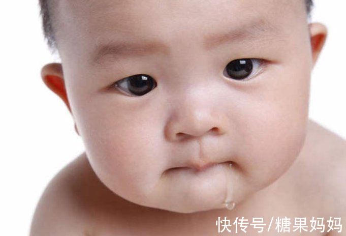 长乳牙|长乳牙时的小婴儿，通常有些“坏习惯”，大人和孩子可能要受苦了