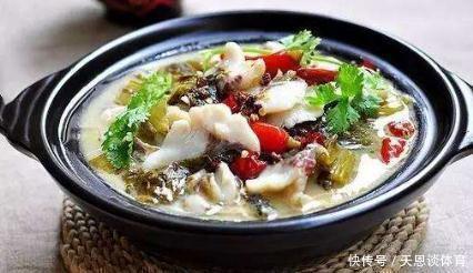 做酸菜鱼时,可以多加这一步,做出来的鱼肉鲜嫩入味,鱼汤可以喝