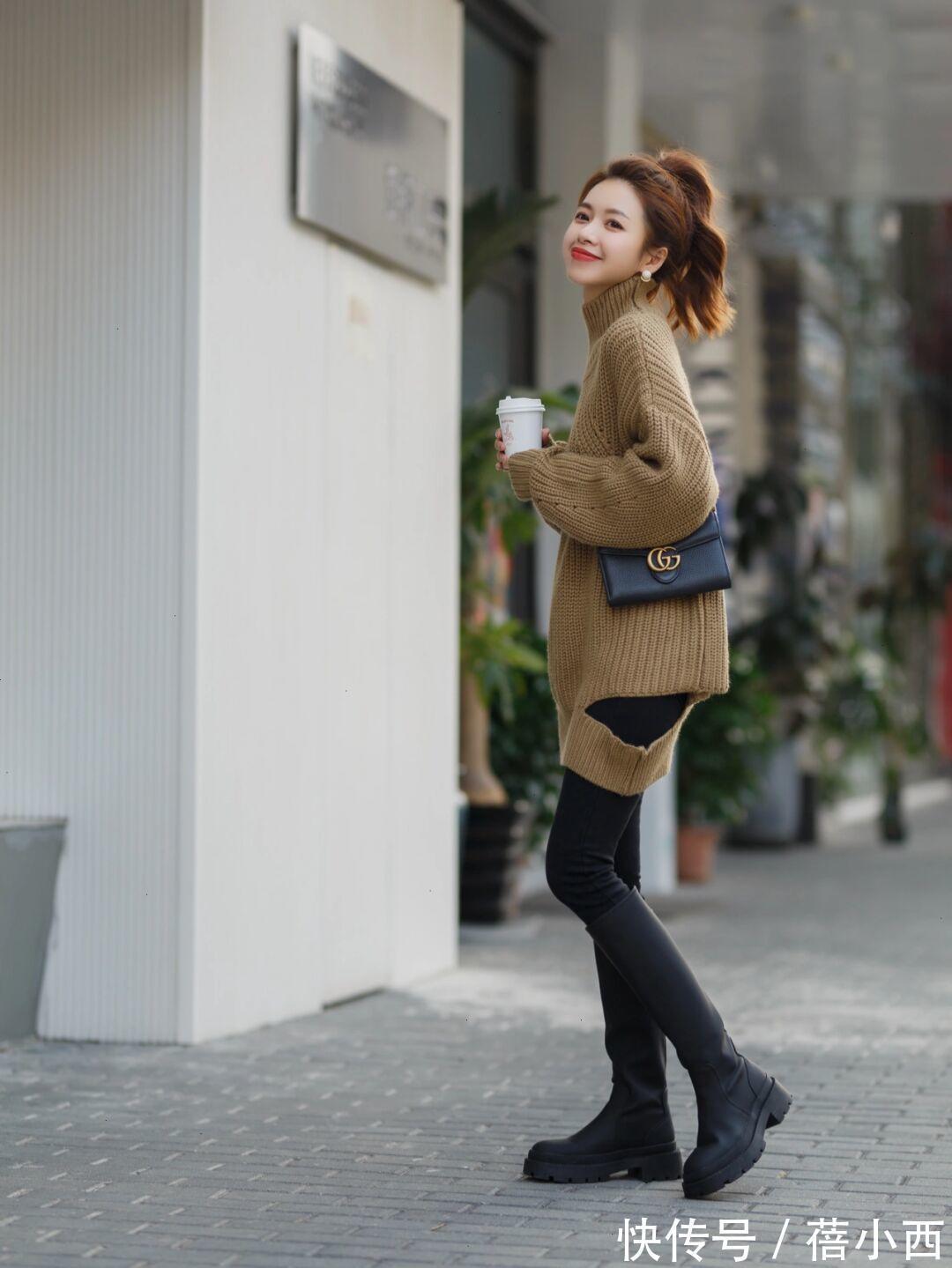 时髦精 冬季“毛衣”穿搭又卷土重来,想成为时髦精就这么穿,体面又时尚