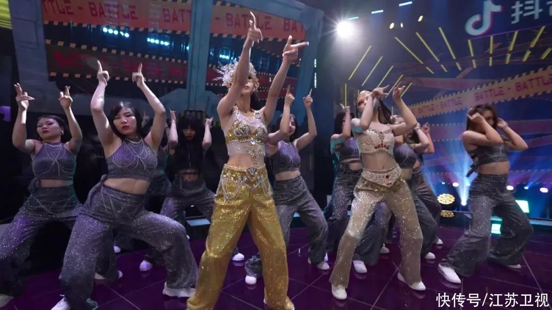 全场|《蒙面舞王》首场淘汰赛结果揭晓，炸裂舞台燃爆全场