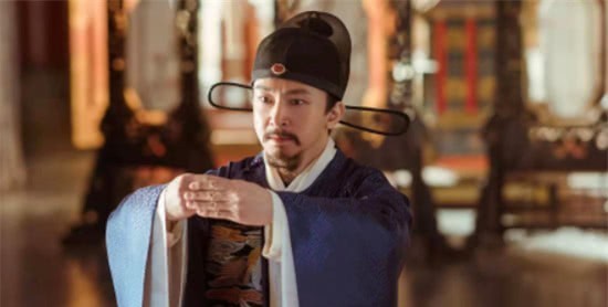 张紞|靖难之役后，朱棣第一次上朝，吏部尚书回到后堂，自尽而死