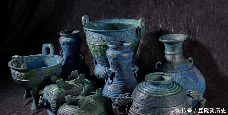 日本|欢迎!流失日本曾伯克父青铜组器重回祖国怀抱