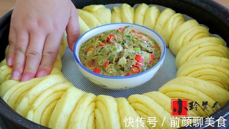 豆瓣酱|玉米面最好吃的做法，一层比一层香，连吃3天都没吃够，营养解馋