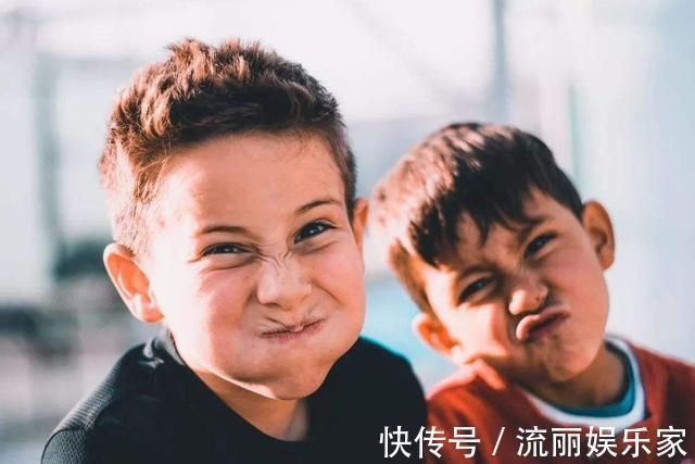 磨磨蹭蹭|“一催就慢,一点就炸”孩子“磨蹭”的根本原因,与家长有关