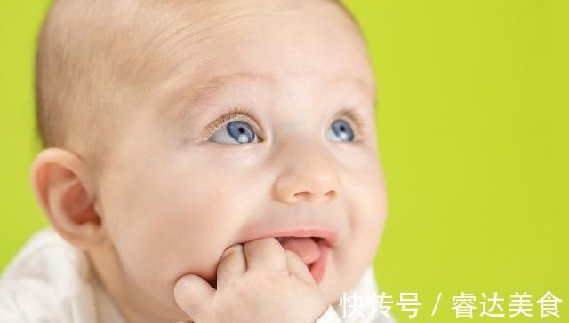 发育|月子里的宝宝有这七个特征,暗示智力发育好,做的越熟练越聪明