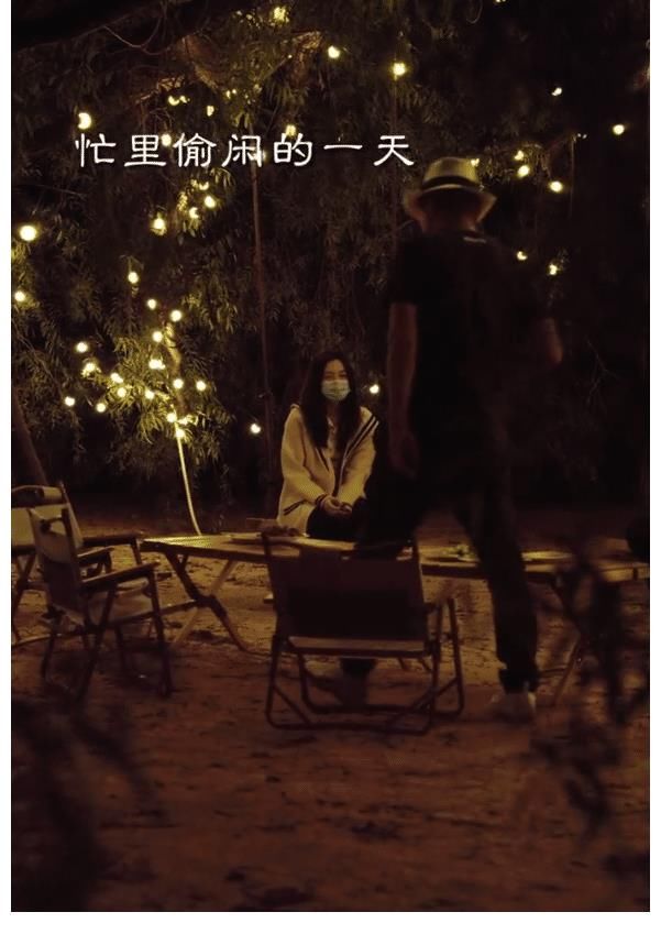 豪宅|李亚鹏又晒下厨视频,被冻结7千万后,49岁在豪宅院子种菜