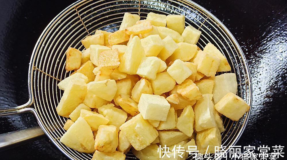 小猫|教你制作酸辣土豆，成菜酸辣入味，外酥里软，开胃下饭超好吃