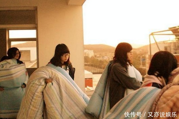 被子盖了1个月就有异味教你2个简单妙招,不用晒也能杀菌除异味