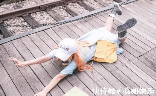 cos|血小板最还原的COS,萝莉外表太可爱,网友:不是男孩子就好