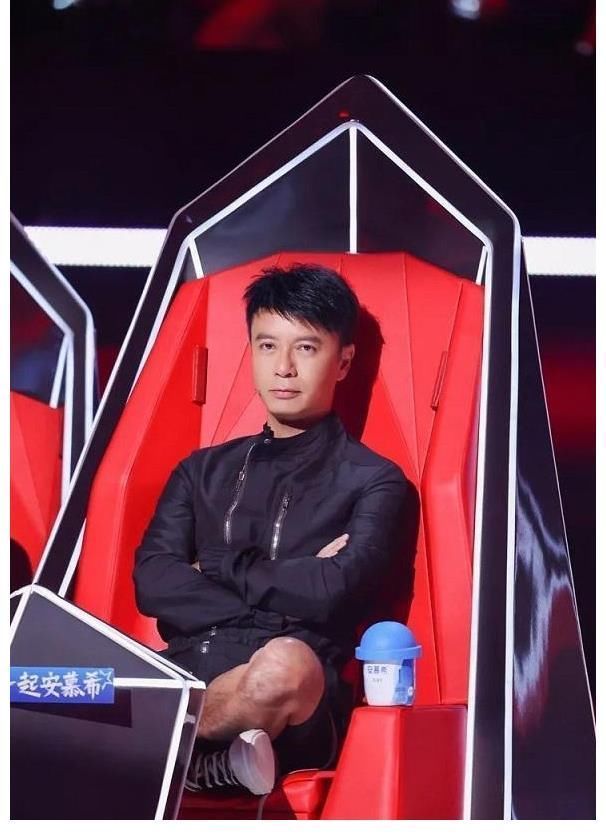 《好声音2021》开播后口碑最差的一组学员,连说话都带电音引反感