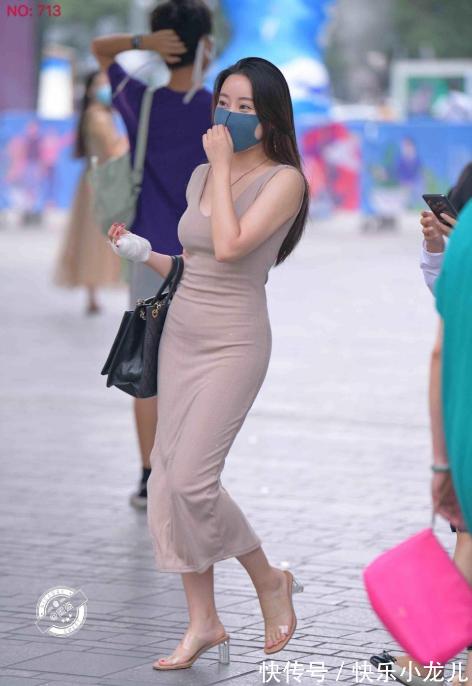 搭配|华丽典雅的连衣裙穿搭帅气有魅力,穿出时尚个性与风格,富有活力