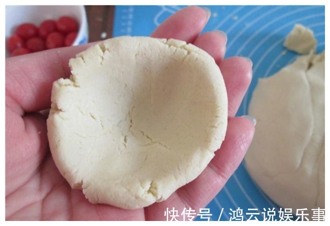白面|2分钟学会做粘豆包,比蒸馒头还简单,黏糯香甜,大人小孩都爱吃