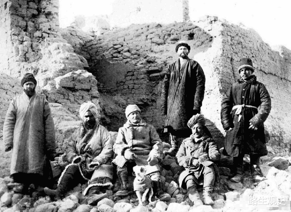 清朝末任伊犁将军对待新疆的边患问题,要用武力说话,不成就打