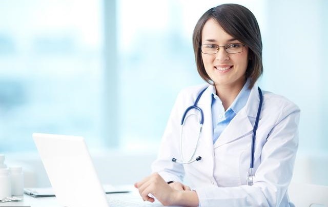 苹果|高血压适合多吃3果,少饮3水,有助于预防动脉粥样硬化,远离脑梗