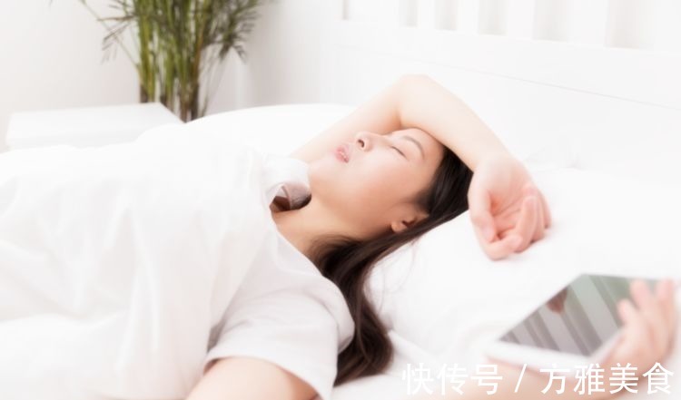 产房|生孩子能一边刷手机一边生?能!不光手机,还能带这些东西进产房