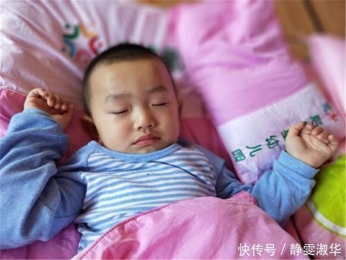 习惯|“睡着的小朋友请举手”,老师套路萌娃,孩子的反应让老师笑翻