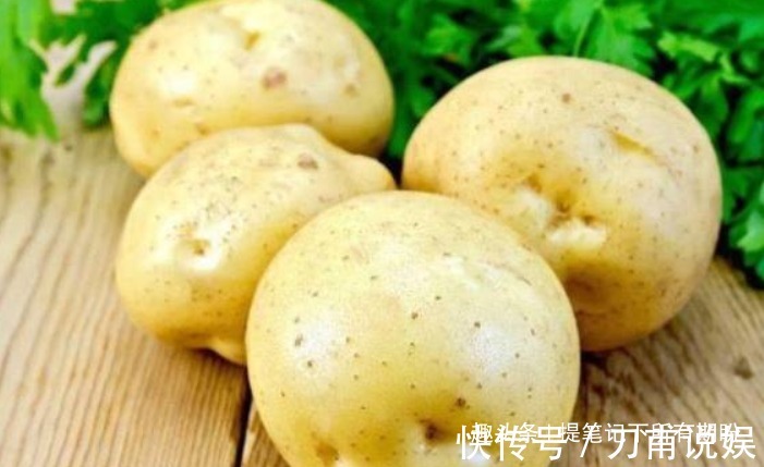 红薯叶|女性担心老的快,推荐多吃4种食物,保养容颜、排毒、延缓衰老