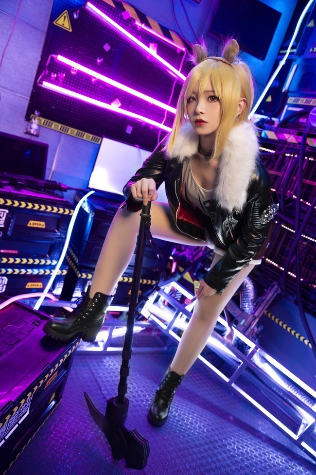 方舟|cos：明日方舟 推进之王cos正片