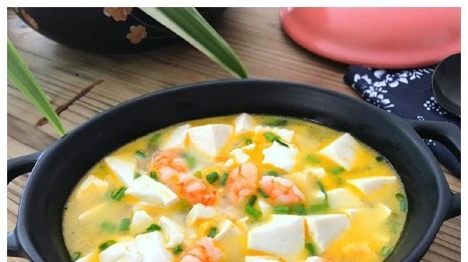 豆腐加入这两样，鲜美入味还补钙，营养丰富易吸收，孩子要常吃