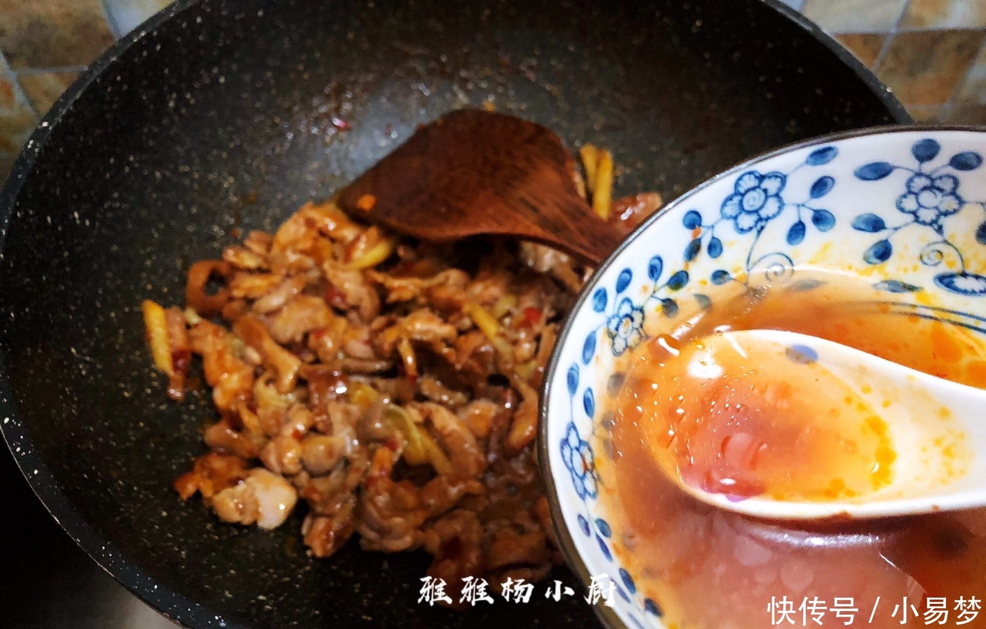 鸭肉和此是绝配,简单爆炒,香嫩开胃,润而不燥,下酒又下饭