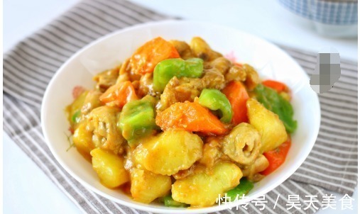 这道菜孩子们都爱吃,跟米饭是绝配,好吃易做,冬天吃最好