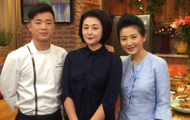 央视|央视综艺主持人发展方向出现分叉口,董卿是代表,另一代表被遗忘