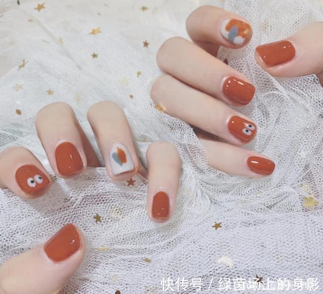 美甲|少女感满满的涂鸦美甲,可爱暴击,快来pick你的那一款吧!