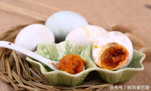 晕厥|血栓多寿命短！医生提醒：1种水常喝，融化血栓疏通血管，不难