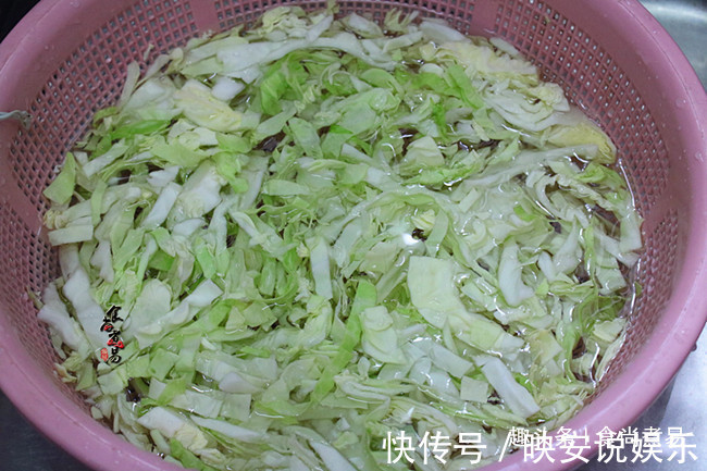 土豆此做法，尝过的人不多，口感香甜带韧劲，女儿连吃两碗才够