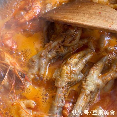 吃光|今天我吃光5碗饭的秘诀是韩式辣鸡爪...