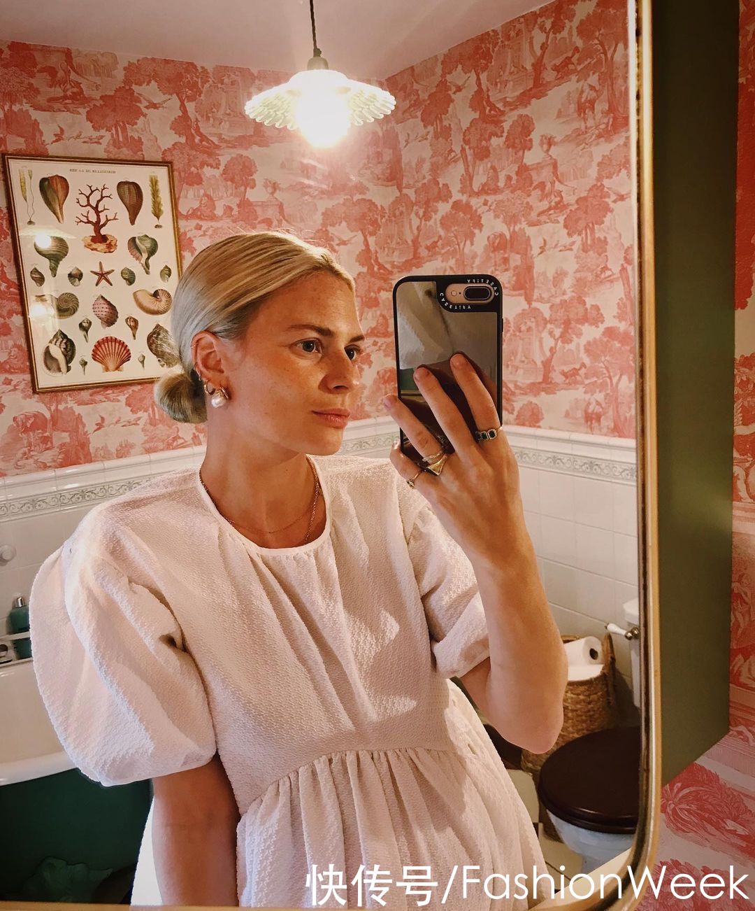 真不愧是ELLE的时尚编辑，私服造型超惊艳，时髦精才不会放过