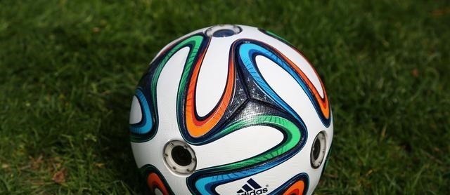 父母|李玫瑾这些东西会影响孩子大脑发育，家里再穷也不要断太早