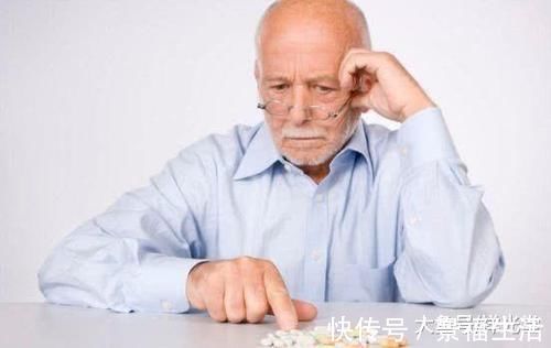 嗜酒成瘾|嗜酒成瘾的人多有这4个表现，如果你也有，或有3件“麻烦事”